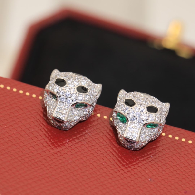 Ca*t*er earrings